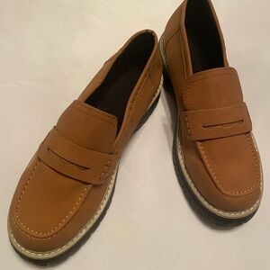 Men's Lightweight Slip On Dark Tan Loafers, NWOT, Size 42 (Size 8.5-9)